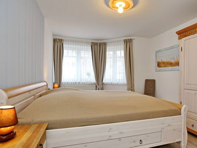 2. Schlafzimmer mit Doppelbett