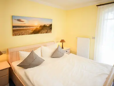 1. Schlafzimmer mit Doppelbett 1. Schlafzimmer mit Doppelbett