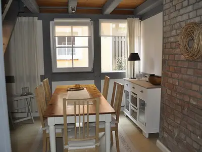 Wohnzimmer mit Essbereich