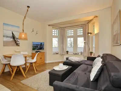 Wohnzimmer mit Essbereich