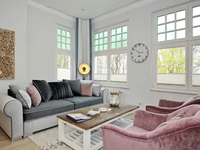 Wohnzimmer mit Sitzecke