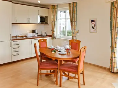 Ferienwohnung für 3 Personen (60 m²) in Ostseebad Kühlungsborn 3/10