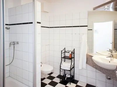 Ferienwohnung für 4 Personen (58 m²) in Ostseebad Kühlungsborn 8/10