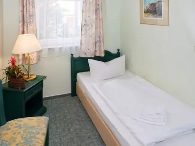 Ferienwohnung für 3 Personen (34 m²) in Ostseebad Kühlungsborn 3/10