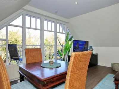 Wohnzimmer mit Essbereich