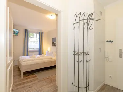 Flur mit Blick zum Schlafzimmer