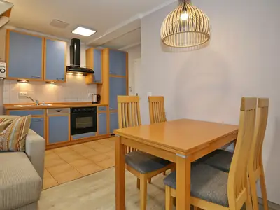 Wohnzimmer mit Essbereich