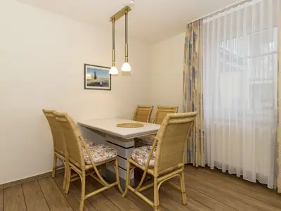 Ferienwohnung für 6 Personen (72 m²) in Ostseebad Kühlungsborn 4/10