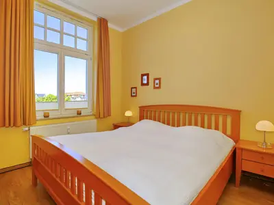 1. Schlafzimmer mit Doppelbett