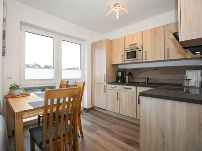 Küche mit Essbereich