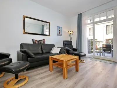 Wohnzimmer mit Sofa