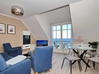 Wohnzimmer mit Essbereich