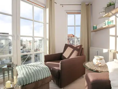 Wohnzimmer mit Lesesessel