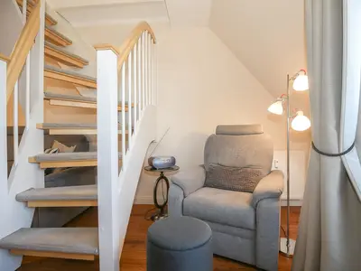 Wohnzimmer mit Lesesessel