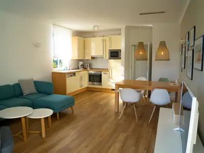 Wohn-Essbereich mit Couch