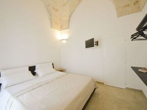 21593653-Ferienwohnung-6-Ostuni-300x225-3