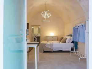 22317741-Ferienwohnung-2-Ostuni-300x225-2