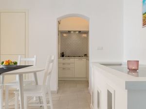 22783665-Ferienwohnung-6-Ostuni-300x225-3