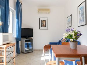 23049311-Ferienwohnung-2-Ostuni-300x225-1