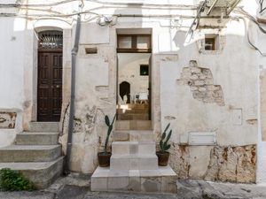 23168303-Ferienwohnung-3-Ostuni-300x225-1