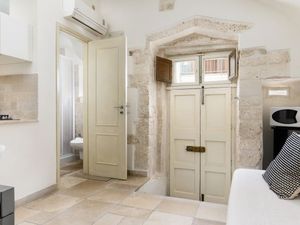 23168303-Ferienwohnung-3-Ostuni-300x225-5