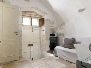 23168303-Ferienwohnung-3-Ostuni-300x225-1