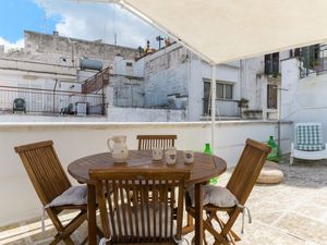 23983879-Ferienwohnung-5-Ostuni-300x225-1