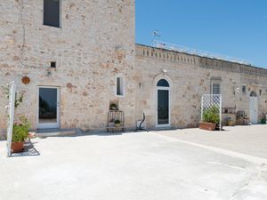 22092063-Ferienwohnung-4-Ostuni-300x225-0