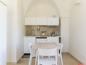 24048062-Ferienwohnung-3-Ostuni-300x225-1