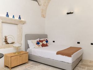 23989855-Ferienwohnung-2-Ostuni-300x225-2