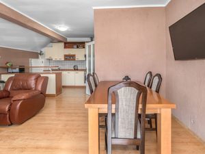 23753991-Ferienwohnung-4-Otočac-300x225-5