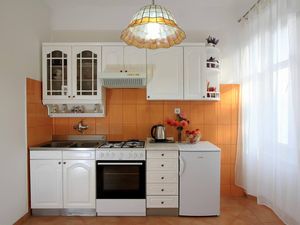 23539204-Ferienwohnung-6-Otočac-300x225-5