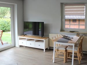 23833829-Ferienwohnung-4-Otterndorf-300x225-0