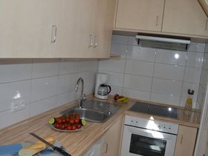 23922290-Ferienwohnung-6-Otterndorf-300x225-3