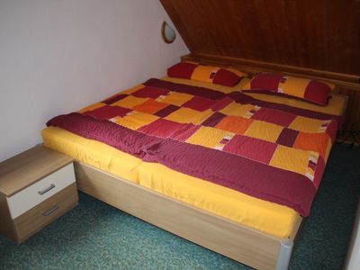 Schlafzimmer 1