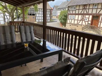 balkonmitblickindeninnenhoffewo