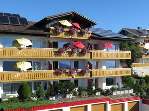 22427109-Ferienwohnung-6-Oy-Mittelberg-300x225-1