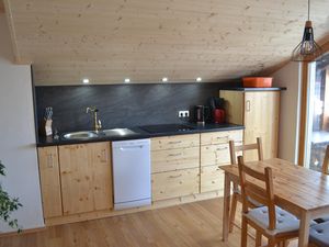 23347328-Ferienwohnung-4-Oy-Mittelberg-300x225-3