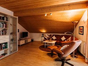 23973007-Ferienwohnung-3-Oy-Mittelberg-300x225-0