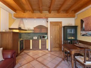 23977127-Ferienwohnung-5-Padenghe Sul Garda-300x225-2