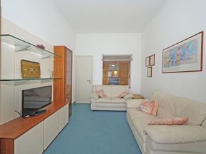 23995948-Ferienwohnung-4-Padenghe Sul Garda-300x225-1