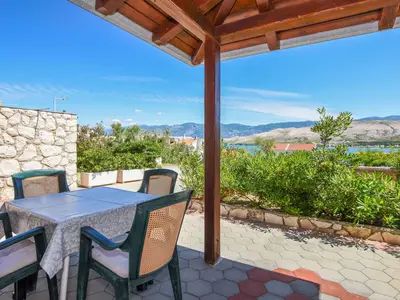 Ferienwohnung für 3 Personen (45 m²) in Pag 3/10