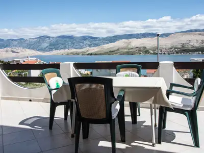 Ferienwohnung für 4 Personen (50 m²) in Pag 3/10