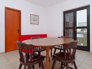 22630961-Ferienwohnung-5-Pag-300x225-5