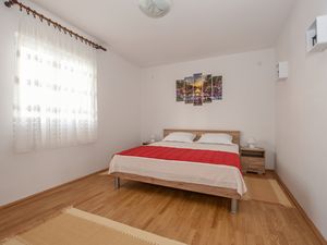 23113443-Ferienwohnung-3-Pag-300x225-4