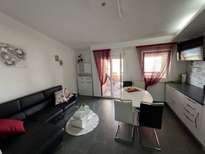 23988351-Ferienwohnung-3-Pag-300x225-1