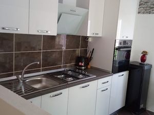 23994810-Ferienwohnung-6-Pag-300x225-3