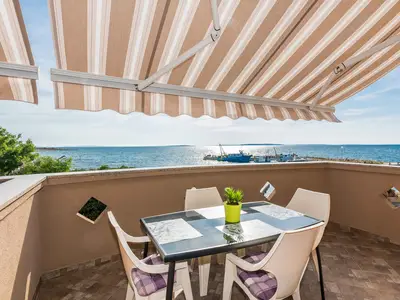 Ferienwohnung für 4 Personen (60 m²) in Pag 1/10