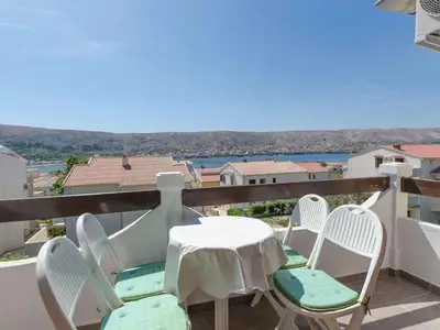 Ferienwohnung für 2 Personen (51 m²) in Pag 2/10