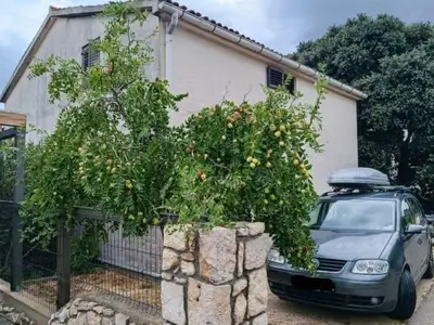 Ferienwohnung für 5 Personen in Otok Pag 1/10